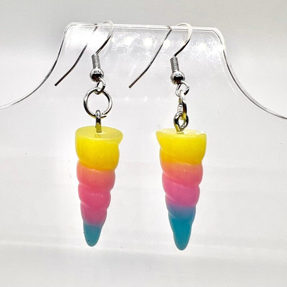 Unicorn Earrings - Unicorn Horns - Rainbow Earrings - JoJo Earrings - Picture 1 of 8